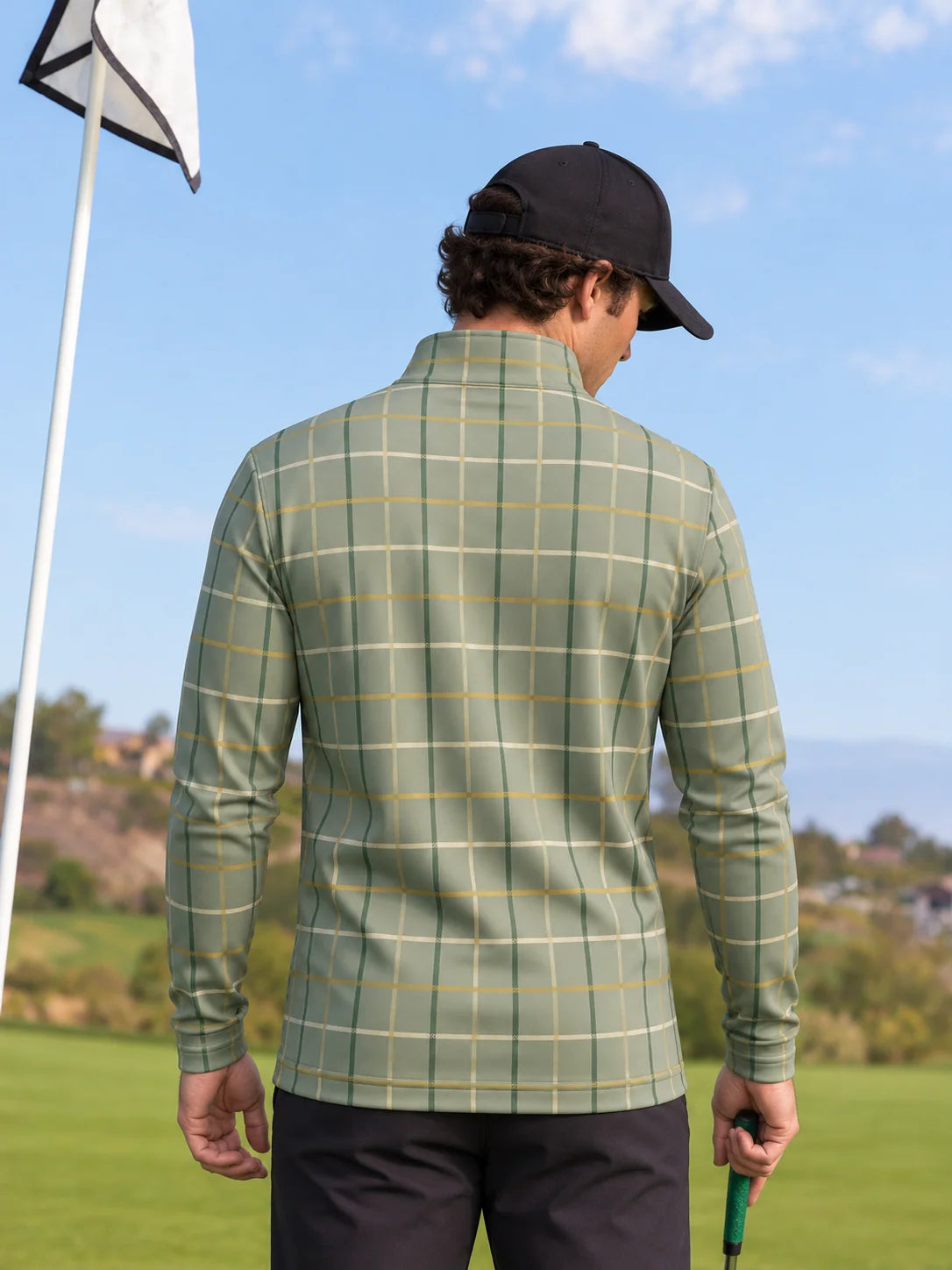 Golf-Pullover in Salbeigrün mit großem Karomuster und kurzem Reißverschluss